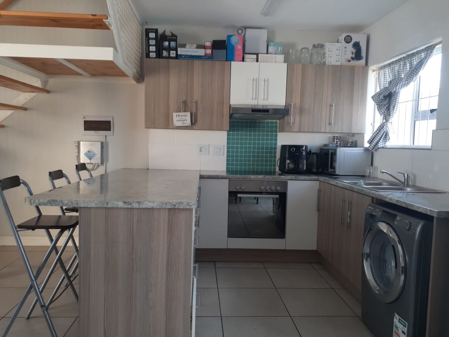 2 Bedroom Property for Sale in Parsonsvlei Eastern Cape